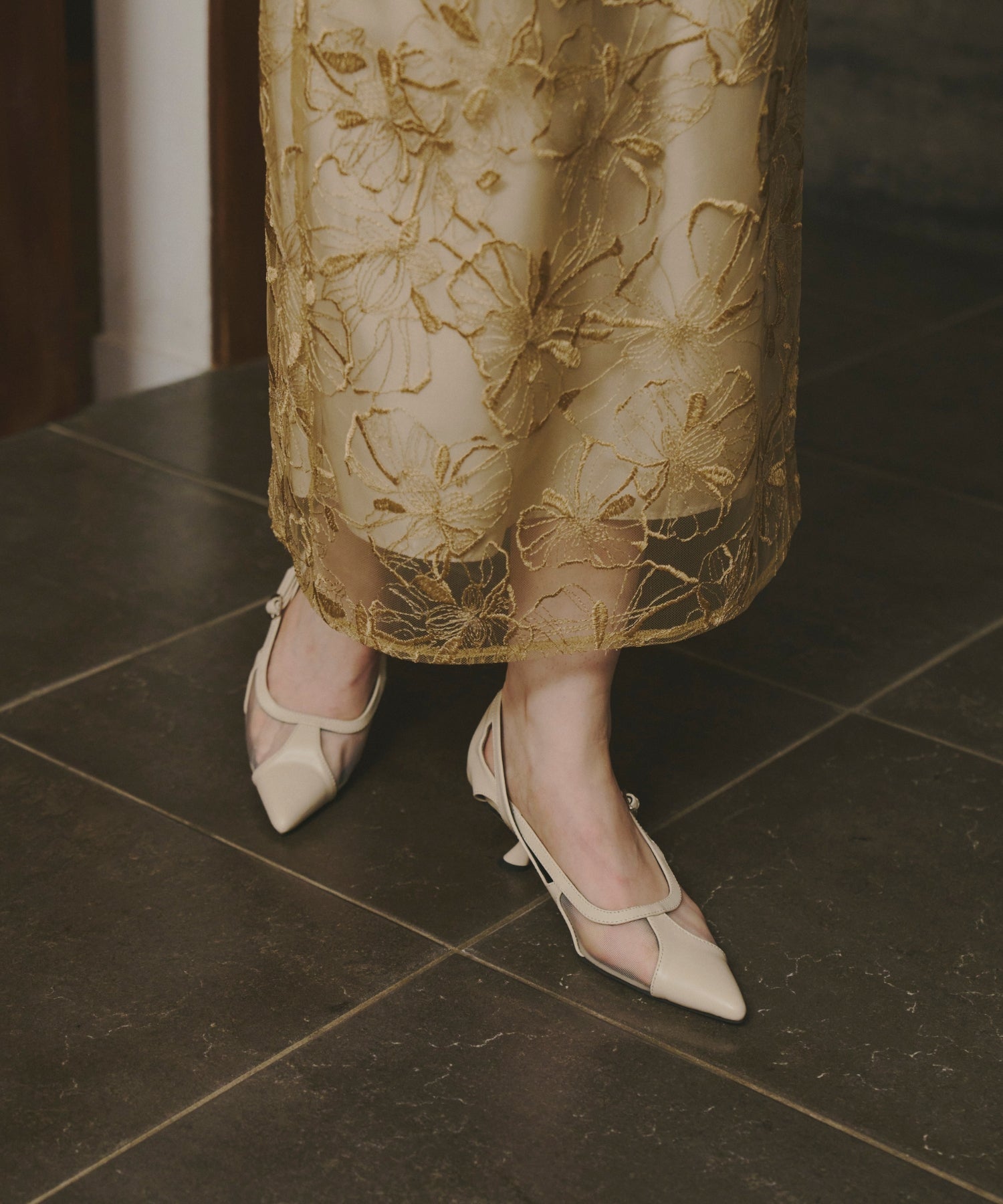 POINTED TOE SHOES
