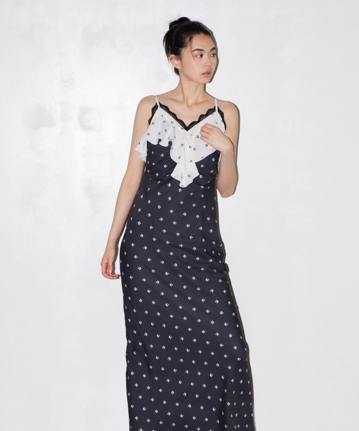 PRINT RUFFLE CUP IN DRESS