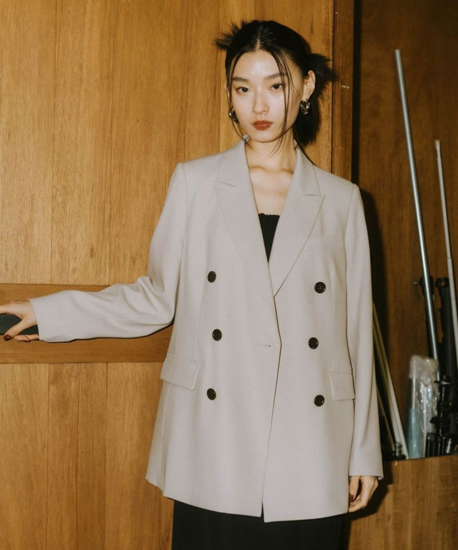 PEAKED LAPEL JACKET