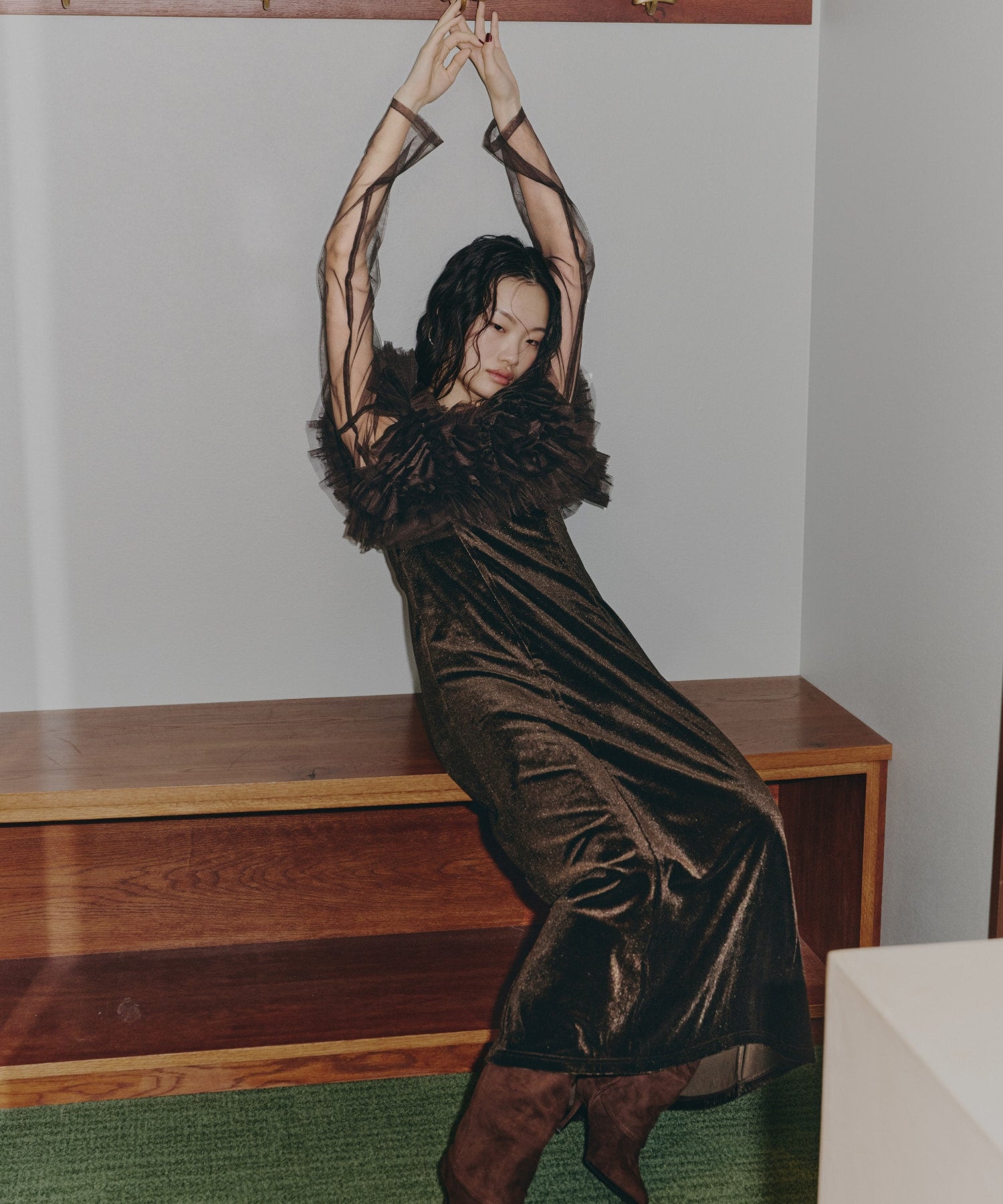 VOLUME RUFFLE LAYER DRESS