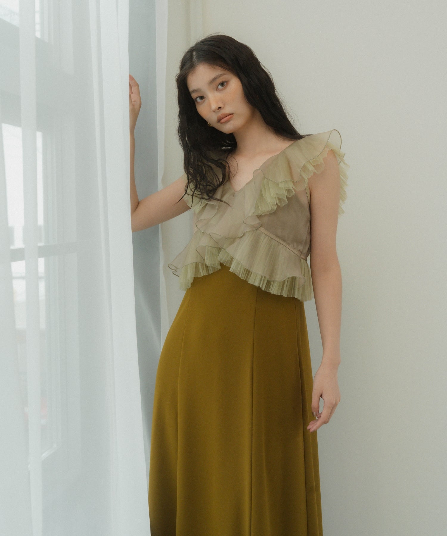 PLEATS TULLE DRESS