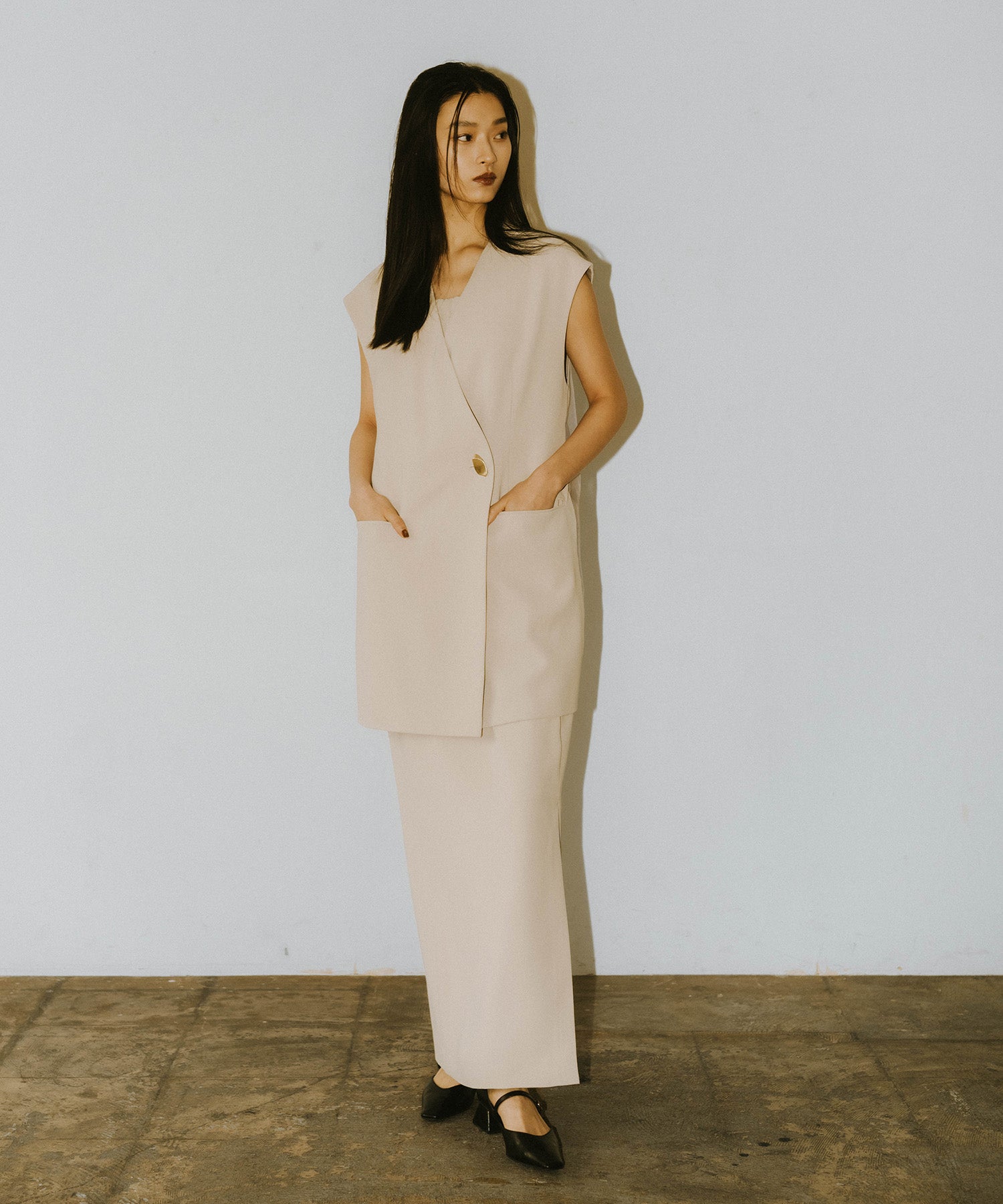 BACK SHEER GILET SETUP DRESS