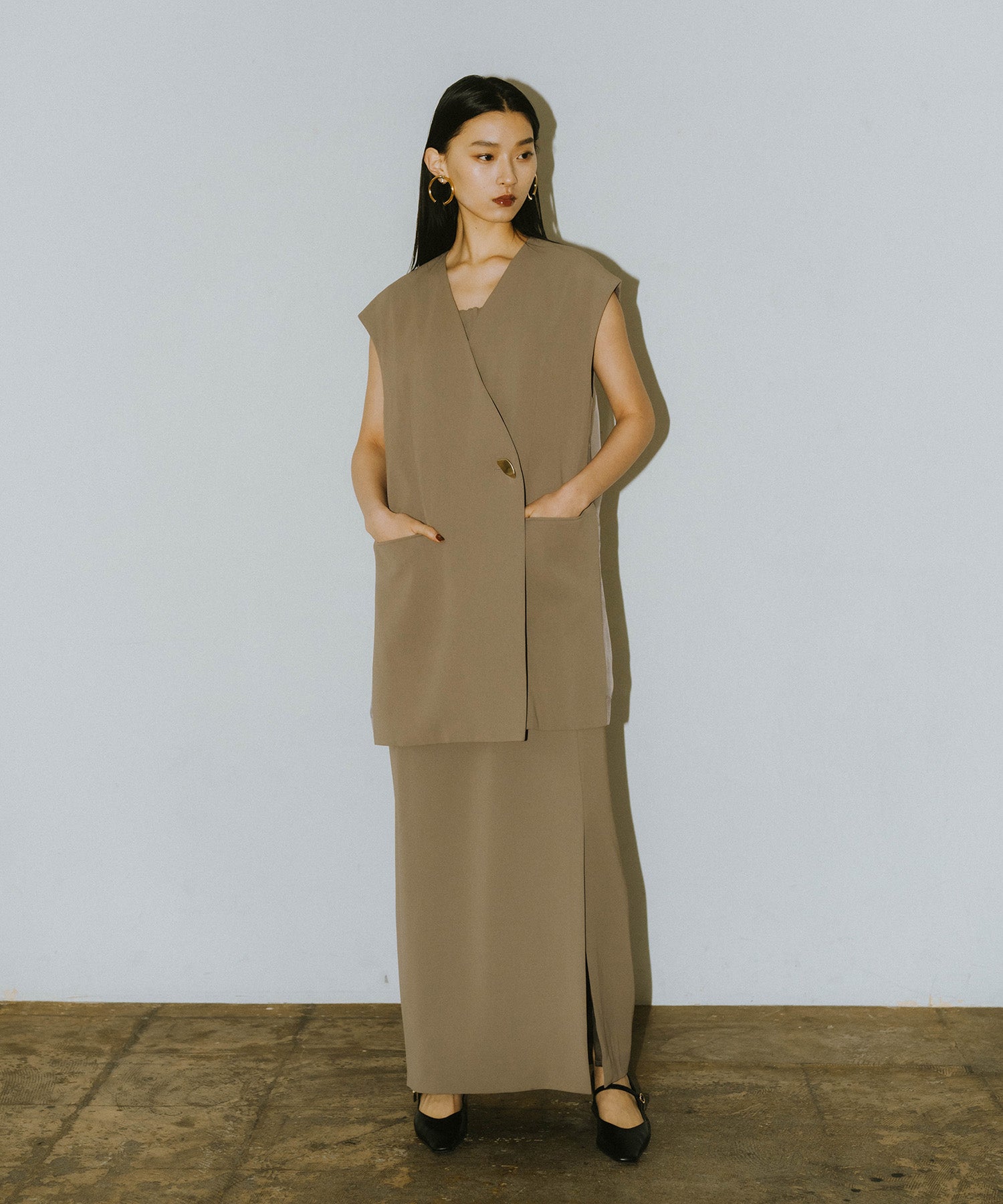 BACK SHEER GILET SETUP DRESS