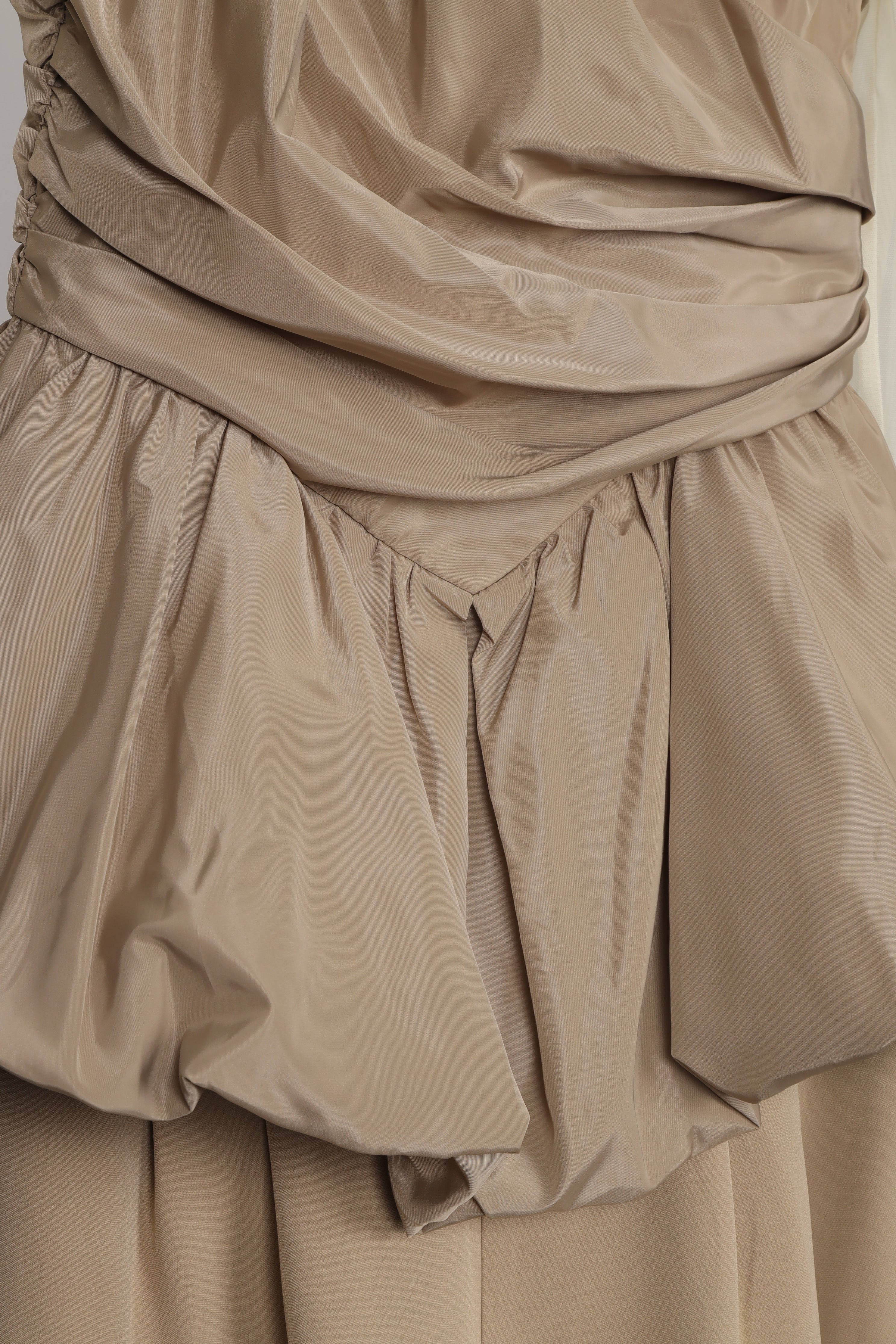 SHIRRING GATHER SETUP DRESS