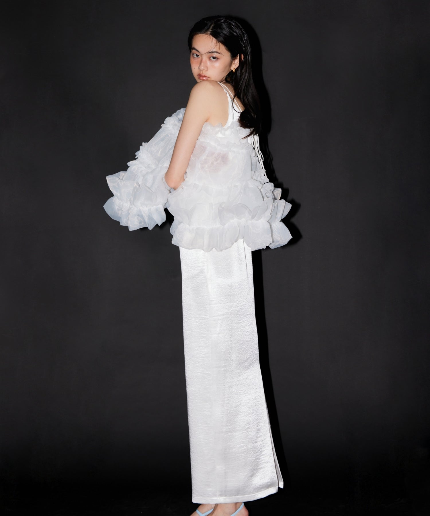 【POPUP】GLOSSY SATIN BACK RIBBON DRESS