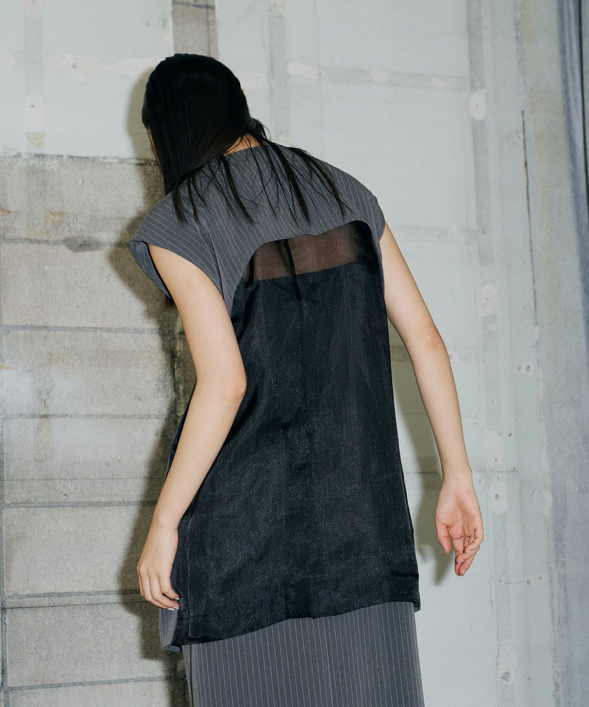 BACK SHEER GILET SETUP DRESS