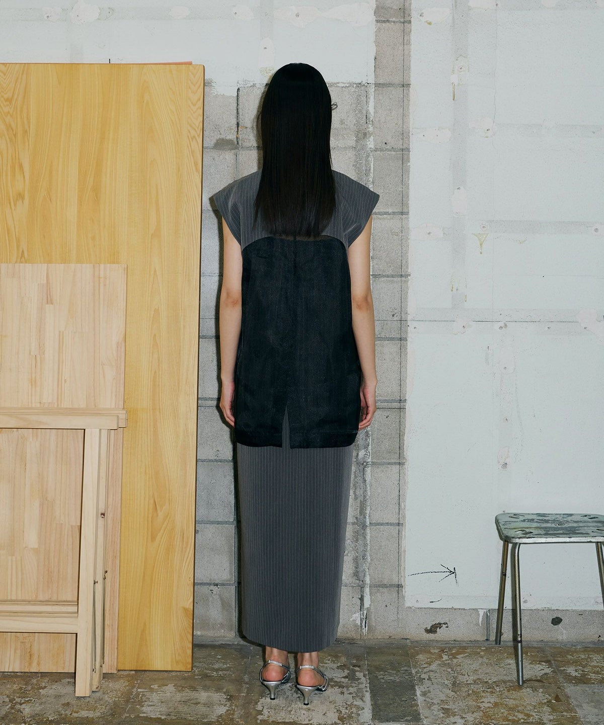 BACK SHEER GILET SETUP DRESS