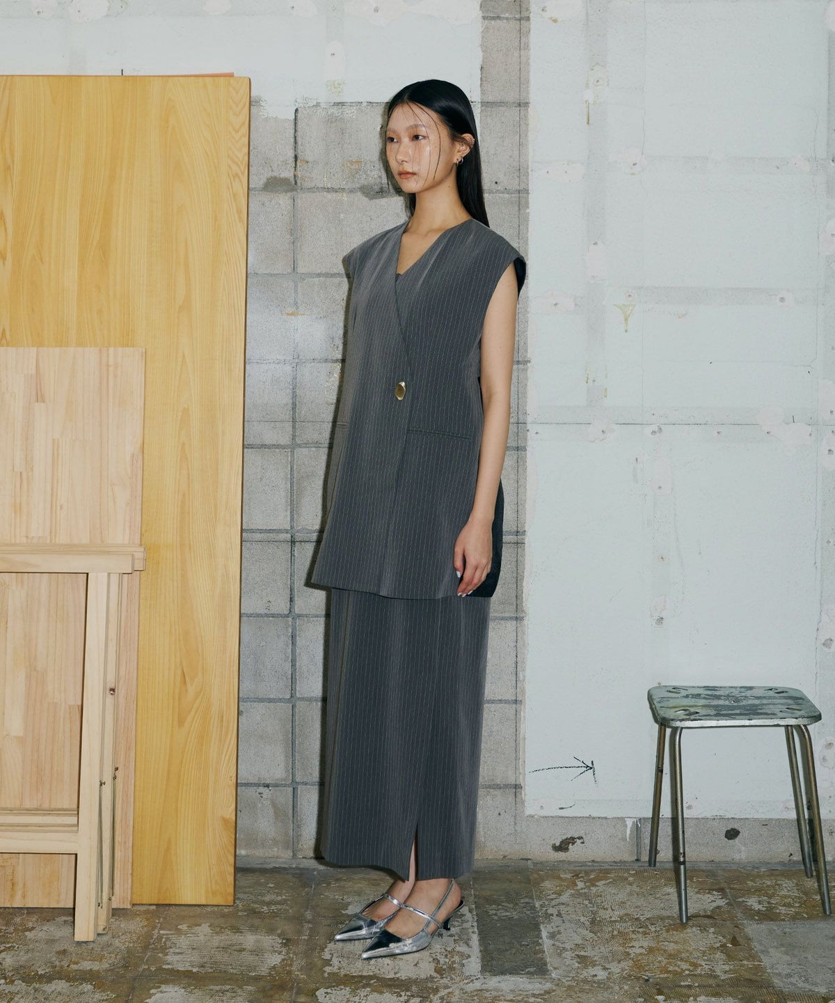 BACK SHEER GILET SETUP DRESS