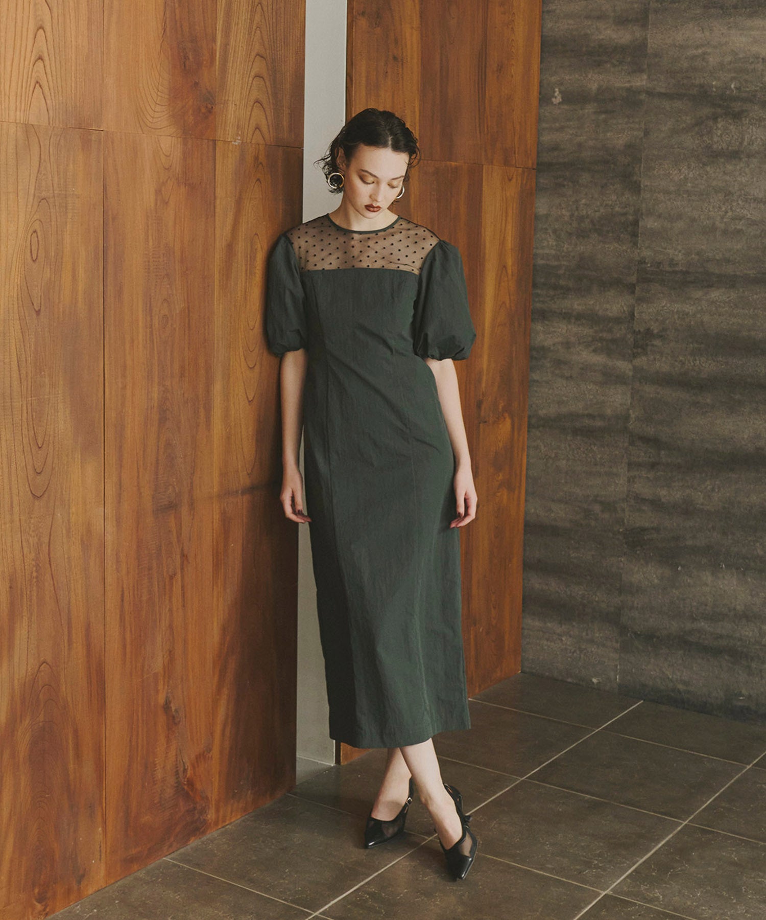 DECOLLETE DOT DRESS