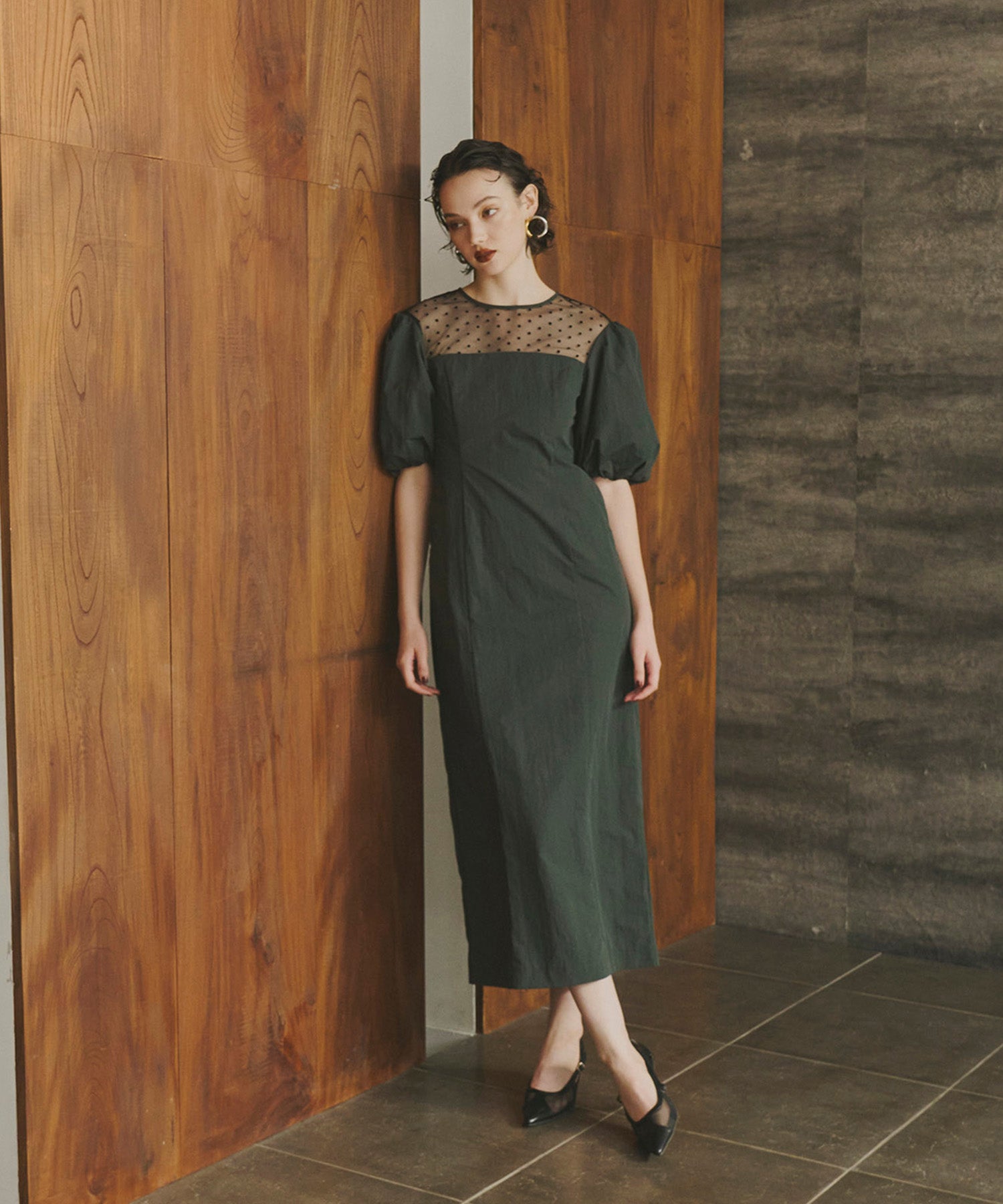DECOLLETE DOT DRESS