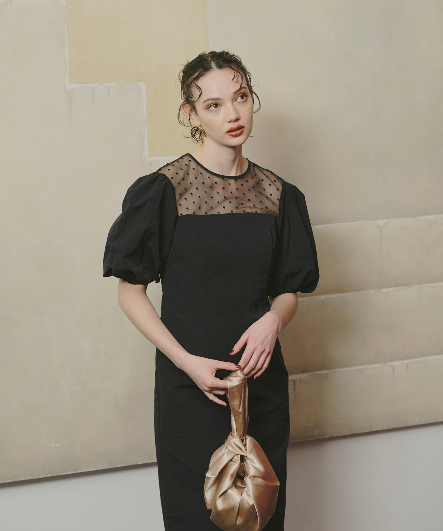 DECOLLETE DOT DRESS