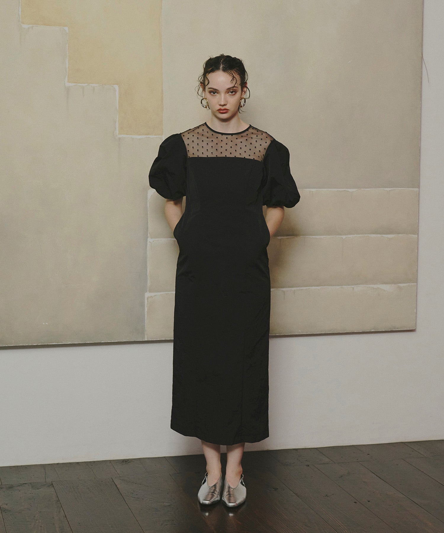 DECOLLETE DOT DRESS