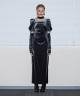 GRINT VELOUR DRESS チャコール 正面全身着用