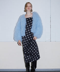 VOLUME TULLE JACKET  ブルー 正面全身ポーズ
