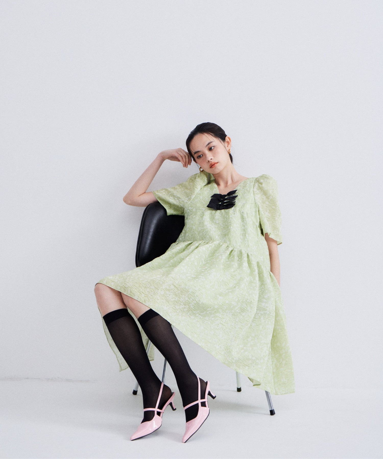 EDGE RIBBON MINI DRESS