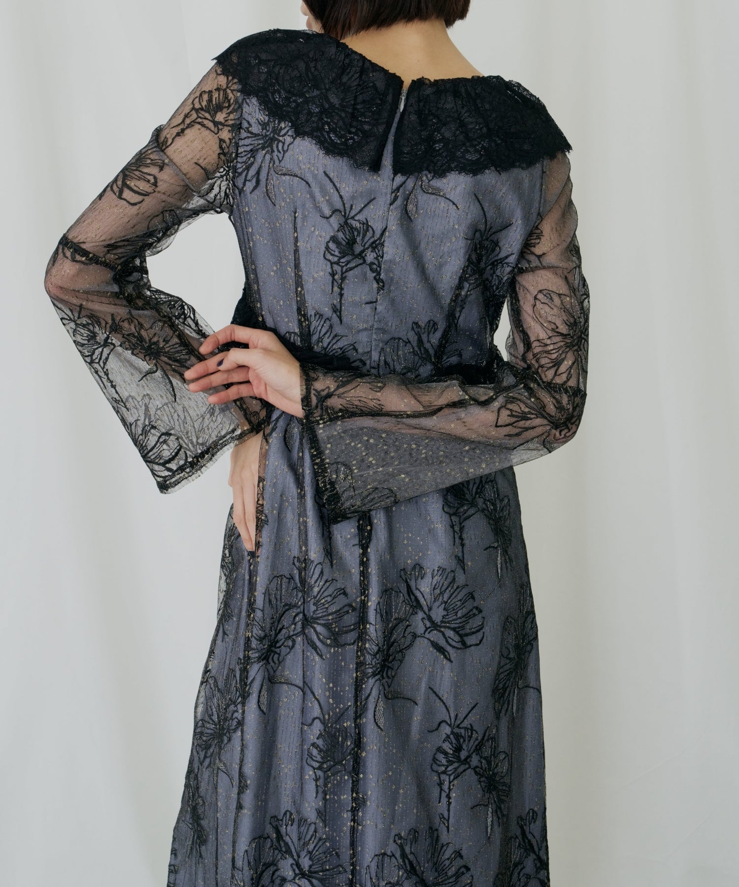 CROSS LACE FLOWER DRESS