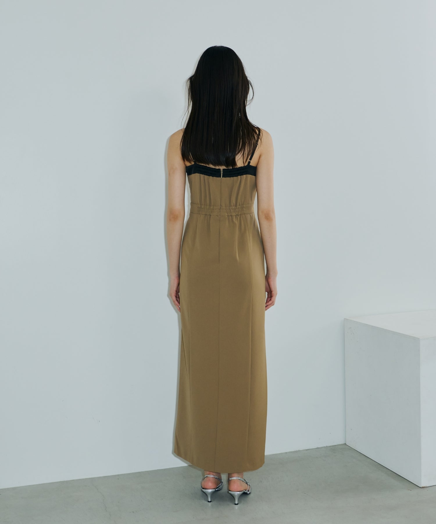 DROPPED PEARL DRESS