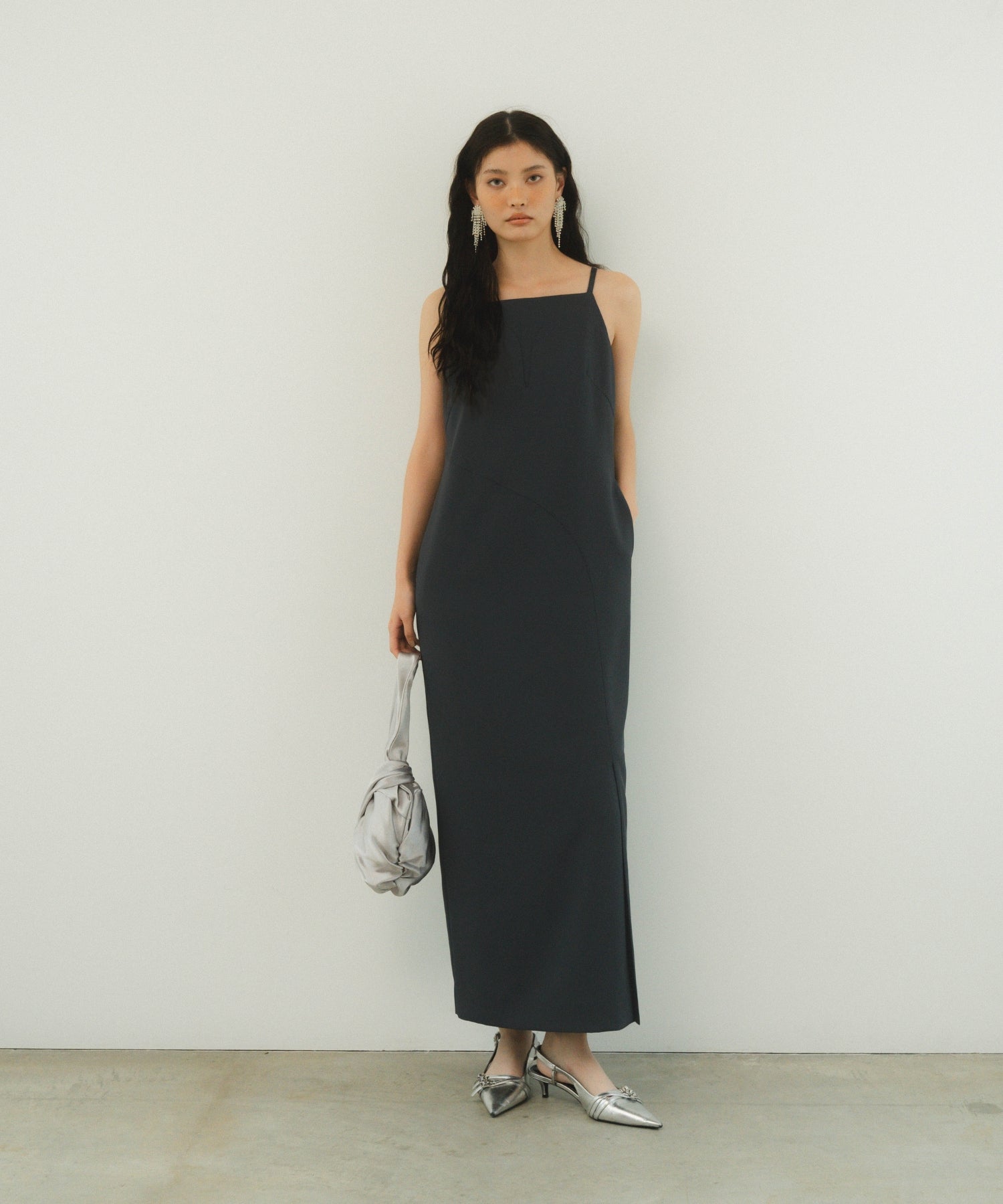 CUTTING CURVE DRESS