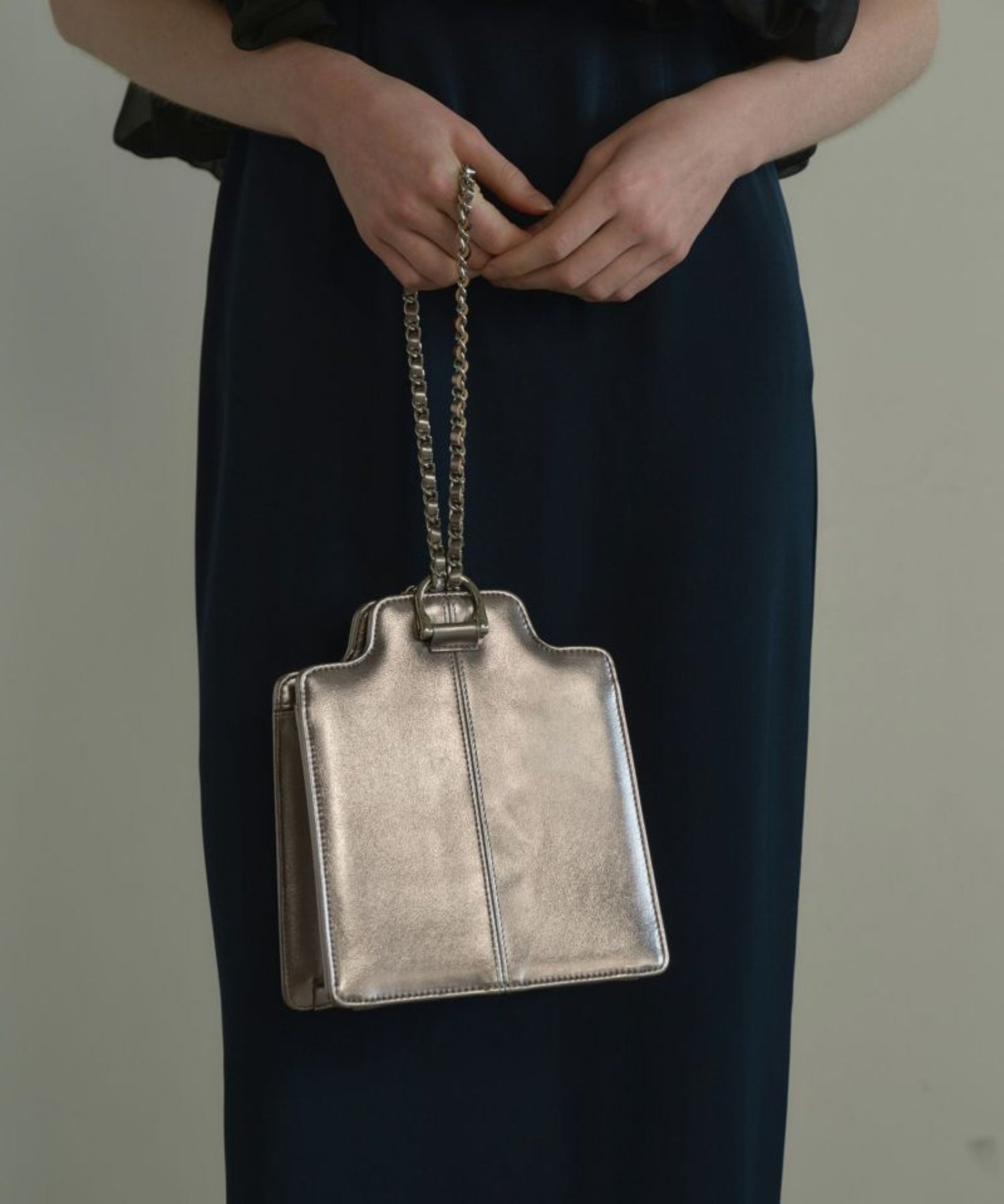ONE HANDLE SQUARE BAG