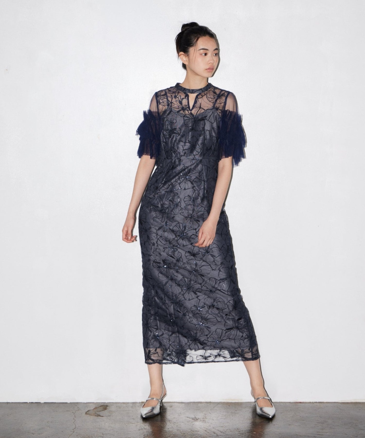 ANDRESD key neck embroidery dress【Msize】 KEY NECK EMBROIDERY DRESS