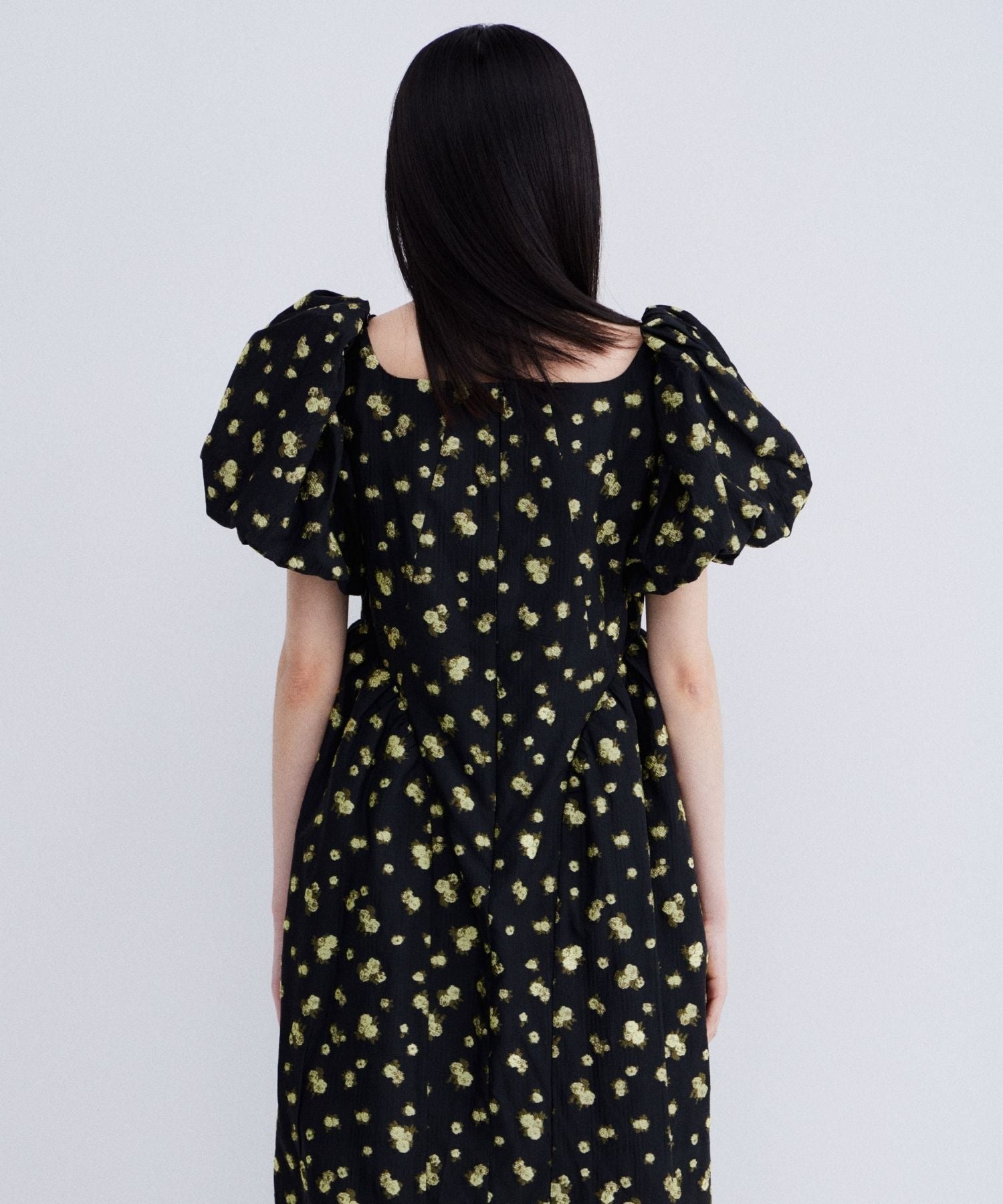 FLOWER JACQUARD FORME DRESS