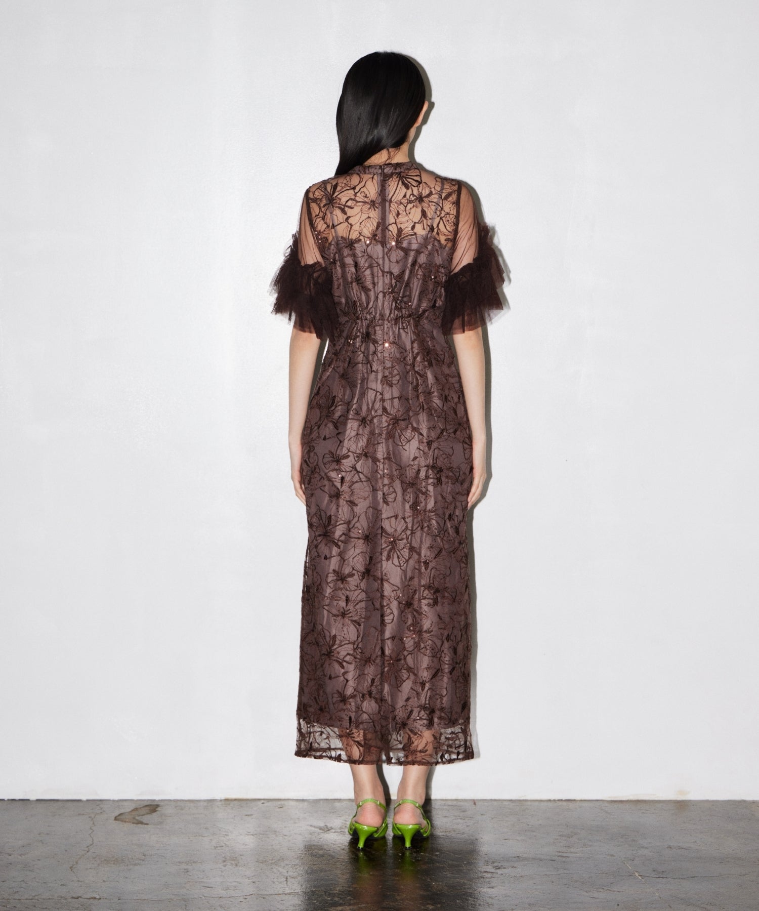 KEY NECK EMBROIDERY DRESS