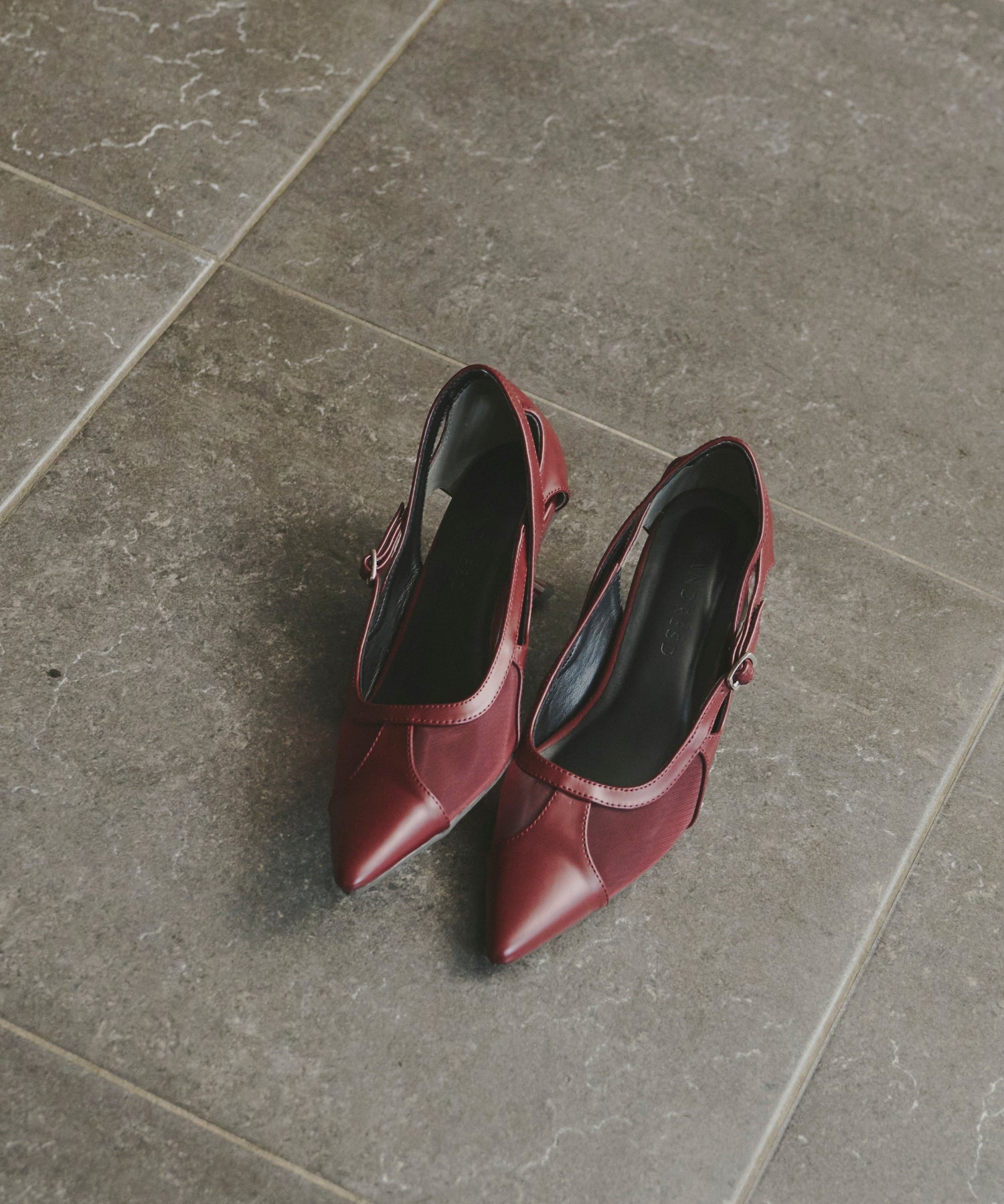 POINTED TOE SHOES