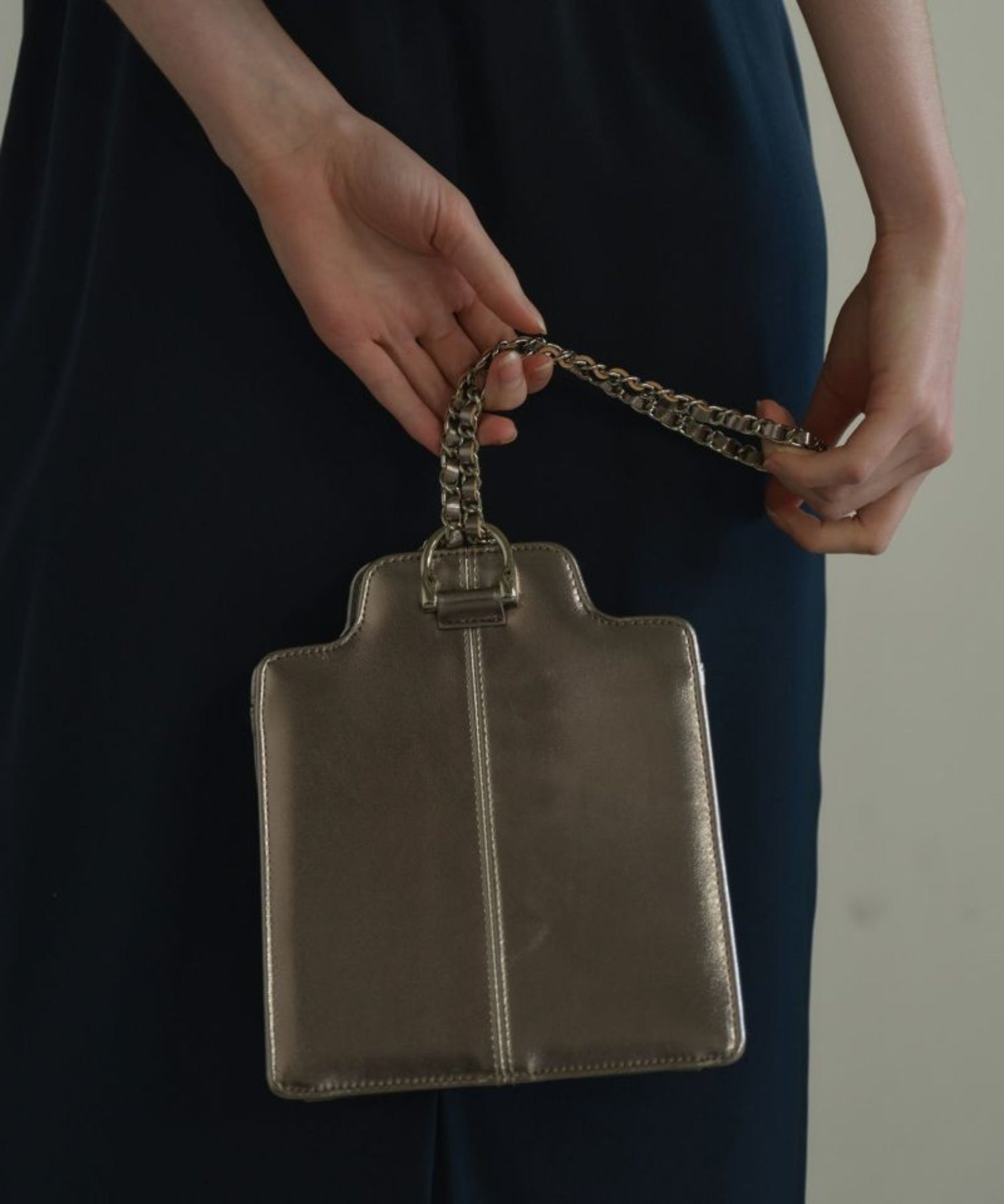 ONE HANDLE SQUARE BAG