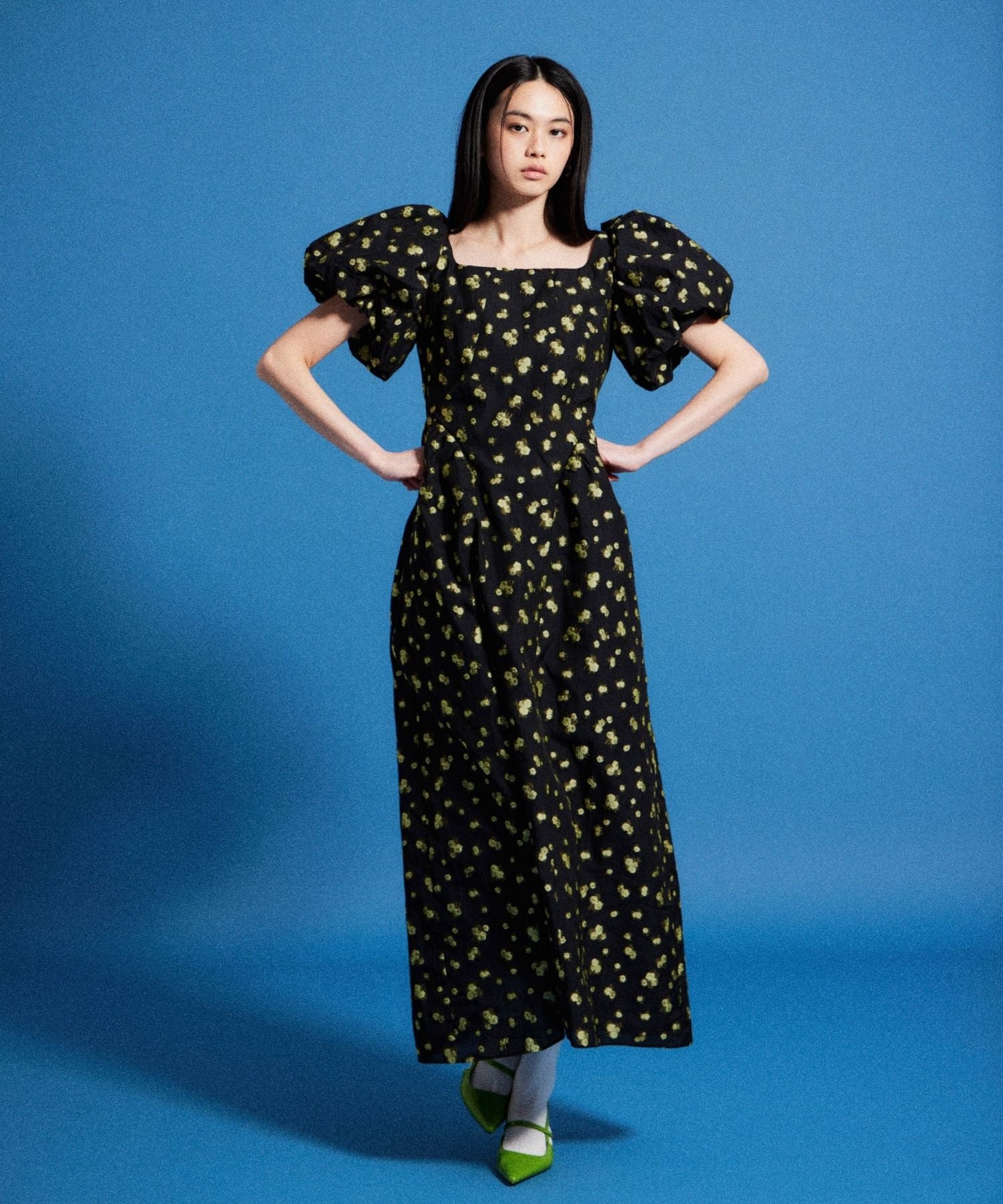 FLOWER JACQUARD FORME DRESS