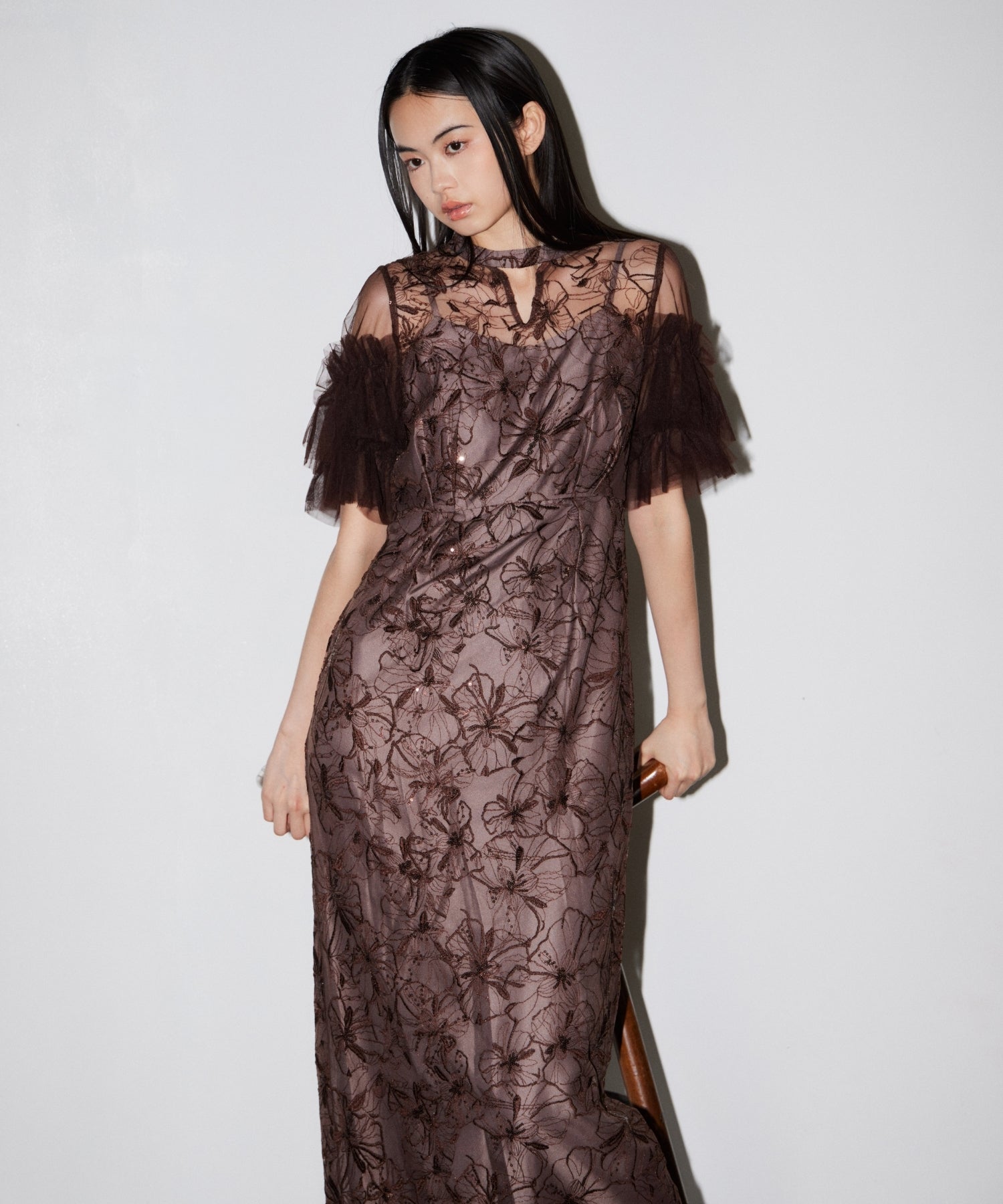 KEY NECK EMBROIDERY DRESS