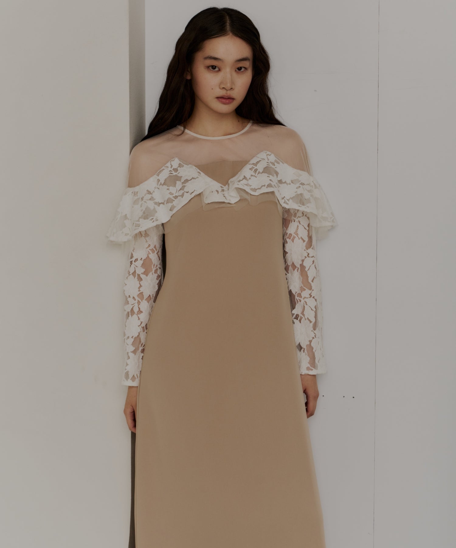 LACE RAFFLE DRESS