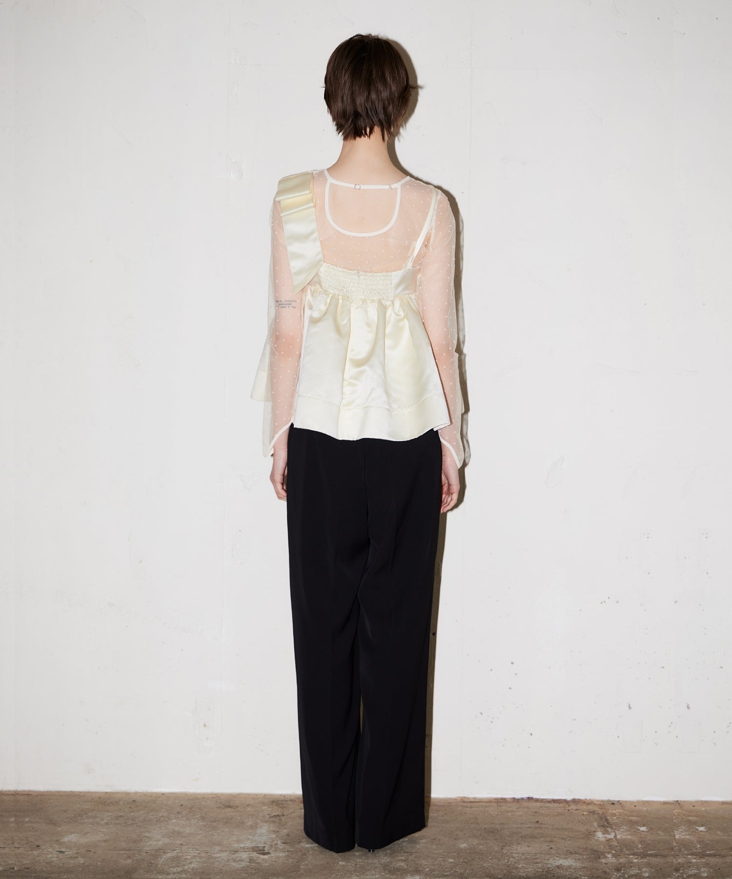 【POPUP】ASYMMETRY RIBBON SET UP