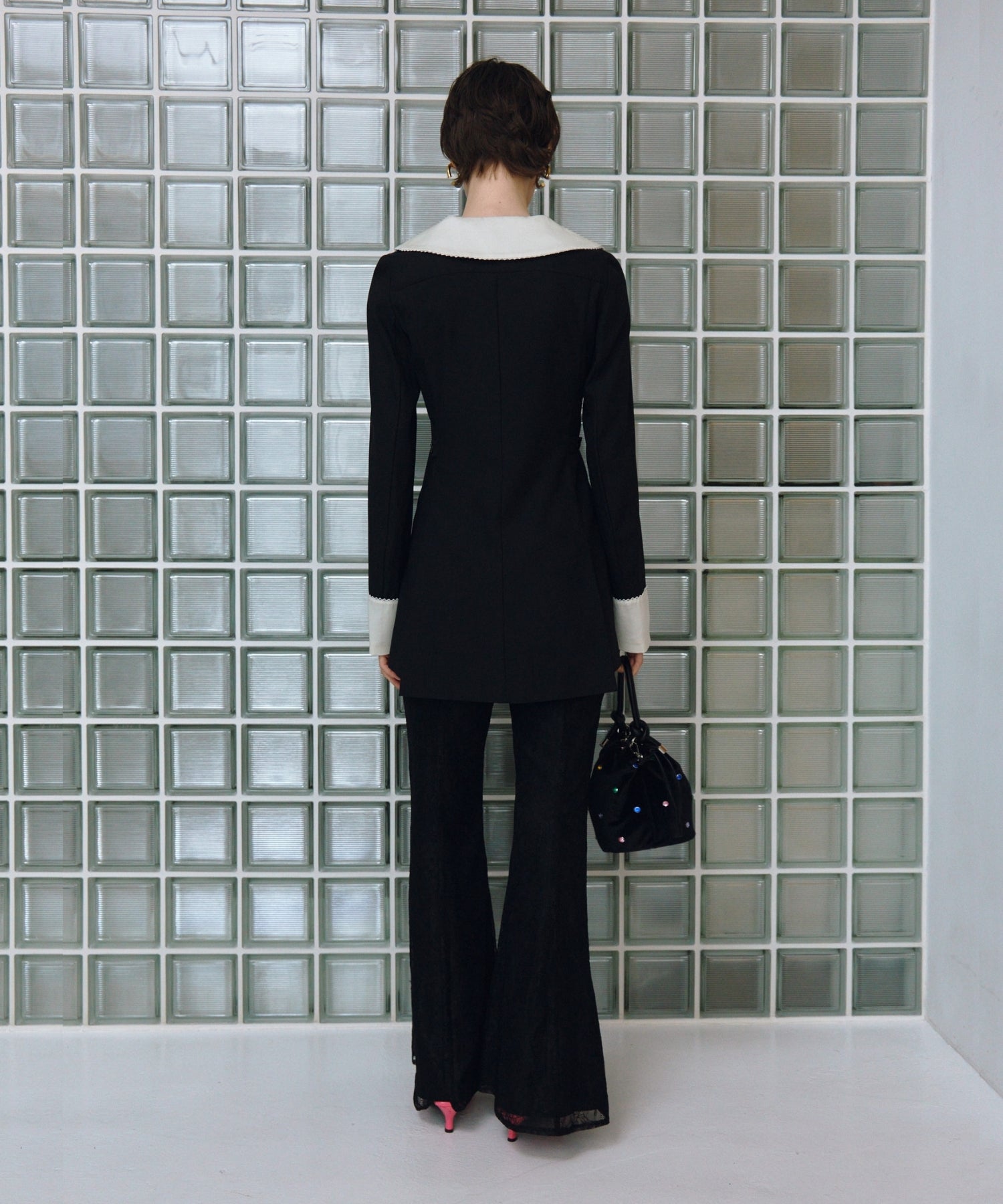 CONTRAST COLLAR SET UP DRESS