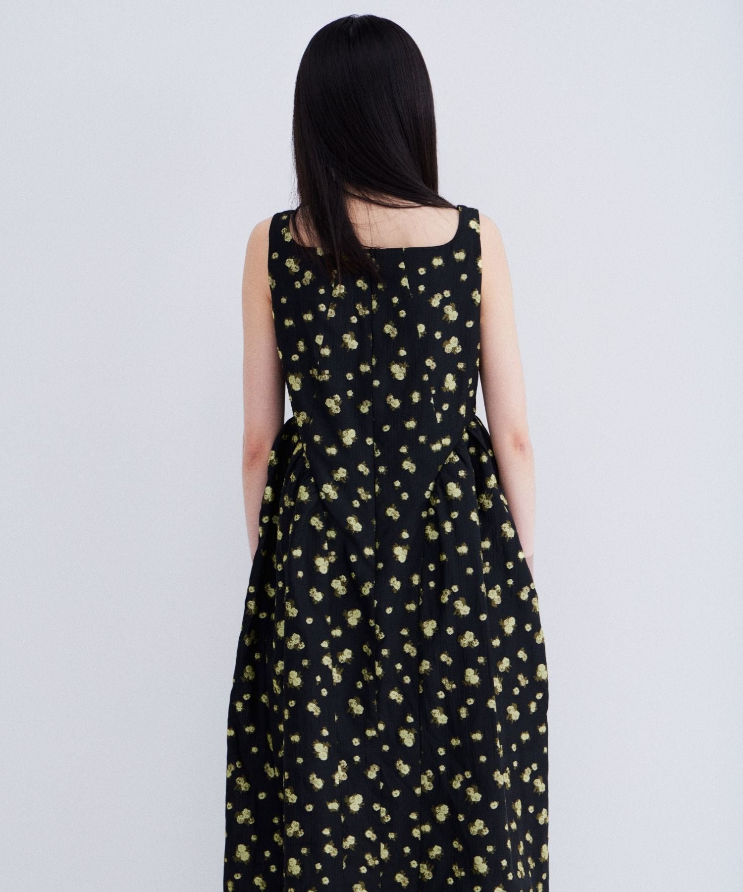 FLOWER JACQUARD FORME DRESS