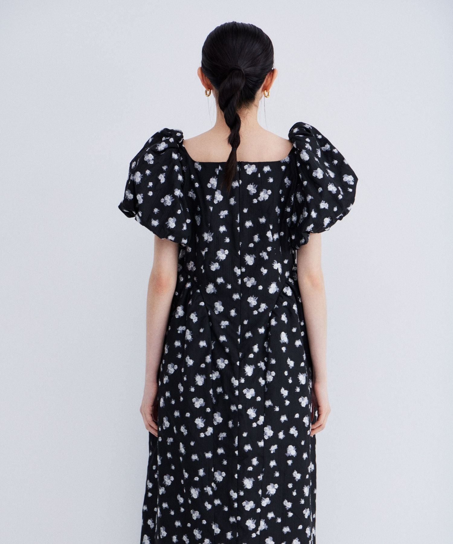 FLOWER JACQUARD FORME DRESS