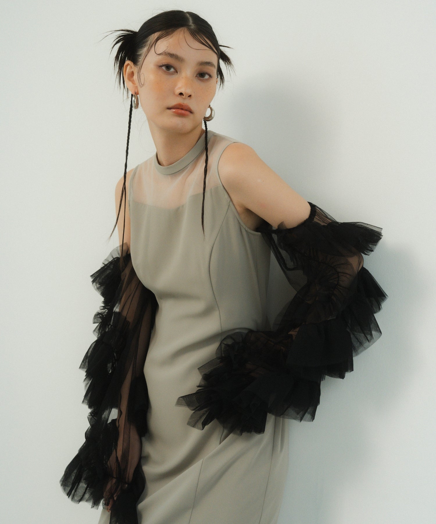 DETACHED SLEEVE DRESS