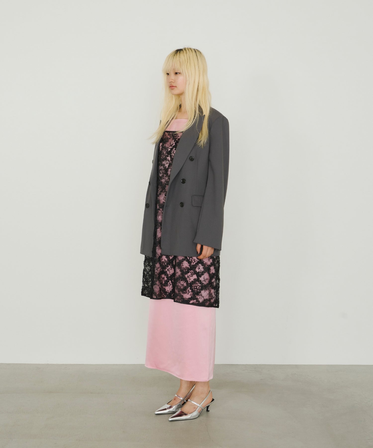 KIRAKIRA FLUFFY LACE DRESS