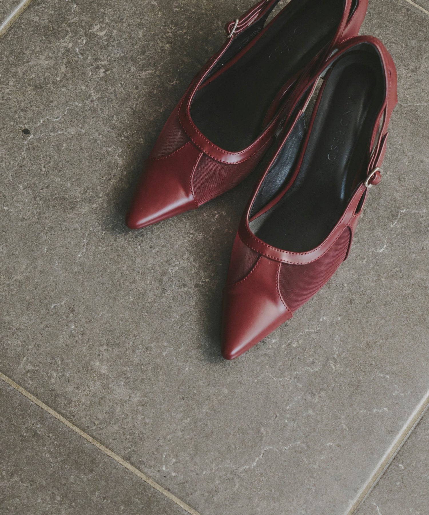 POINTED TOE SHOES