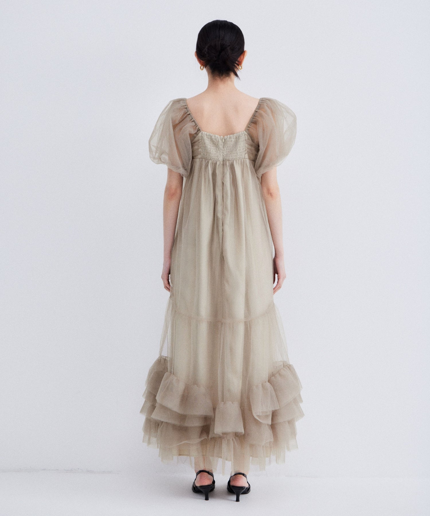VOLUME TULLE PUFF SLEEVE DRESS
