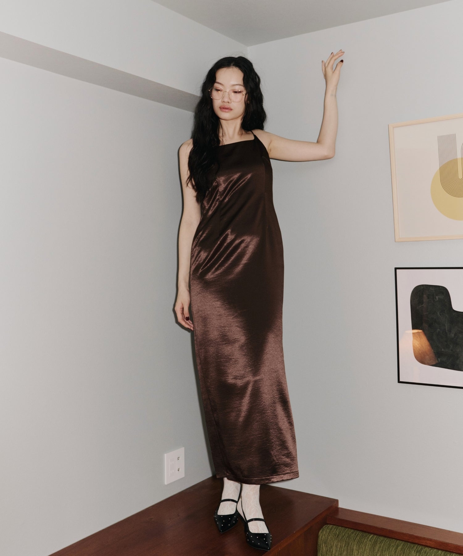 【POPUP】GLOSSY SATIN BACK RIBBON DRESS