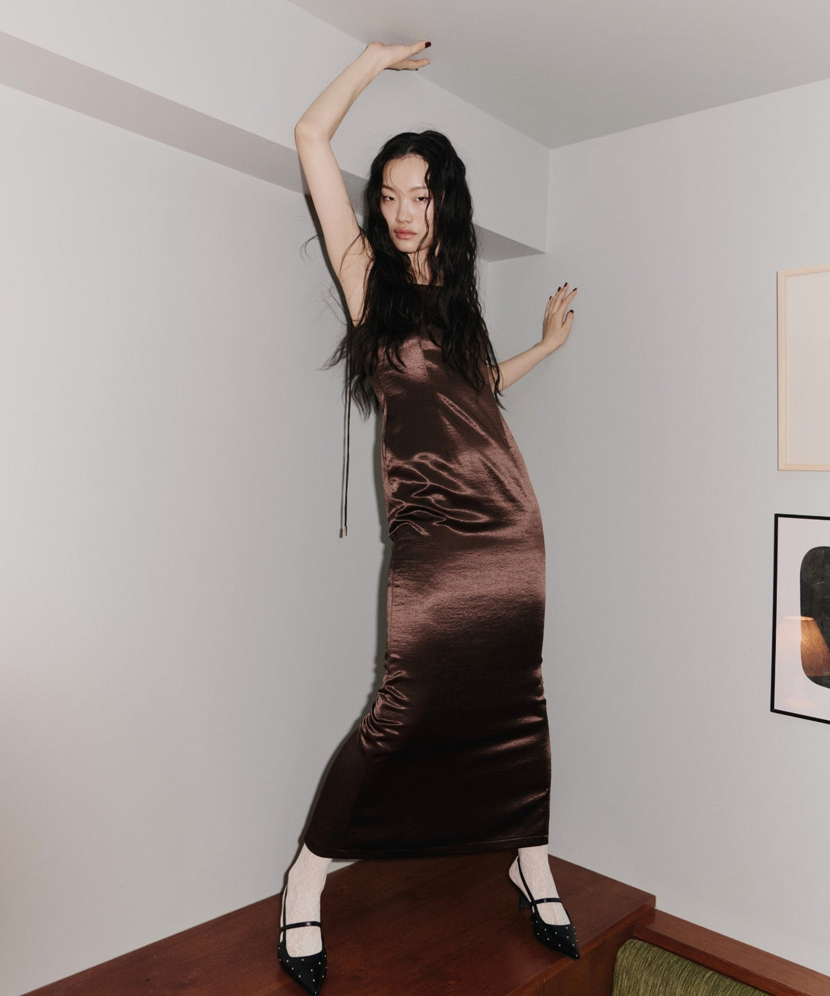 【POPUP】GLOSSY SATIN BACK RIBBON DRESS