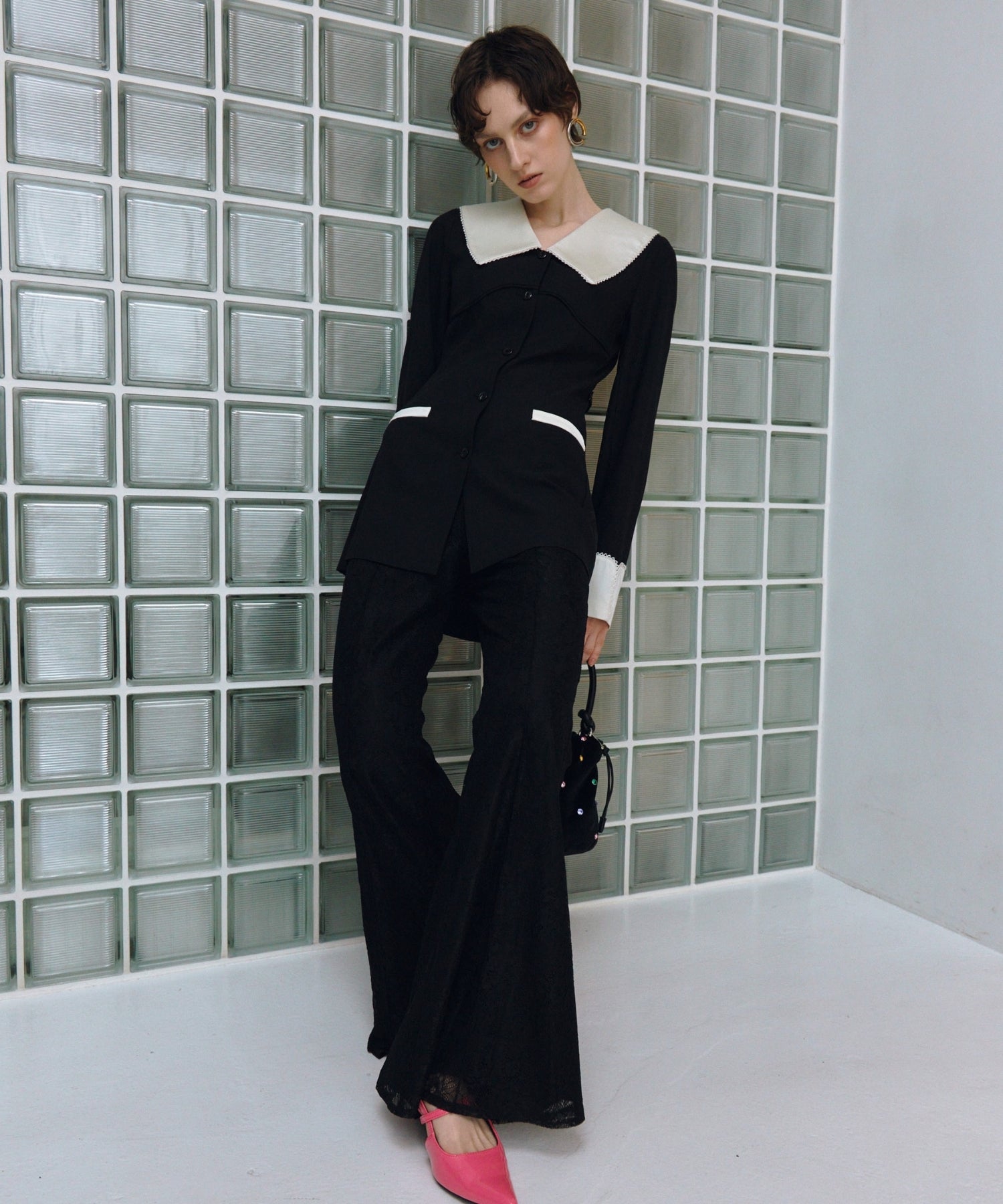 CONTRAST COLLAR SET UP DRESS