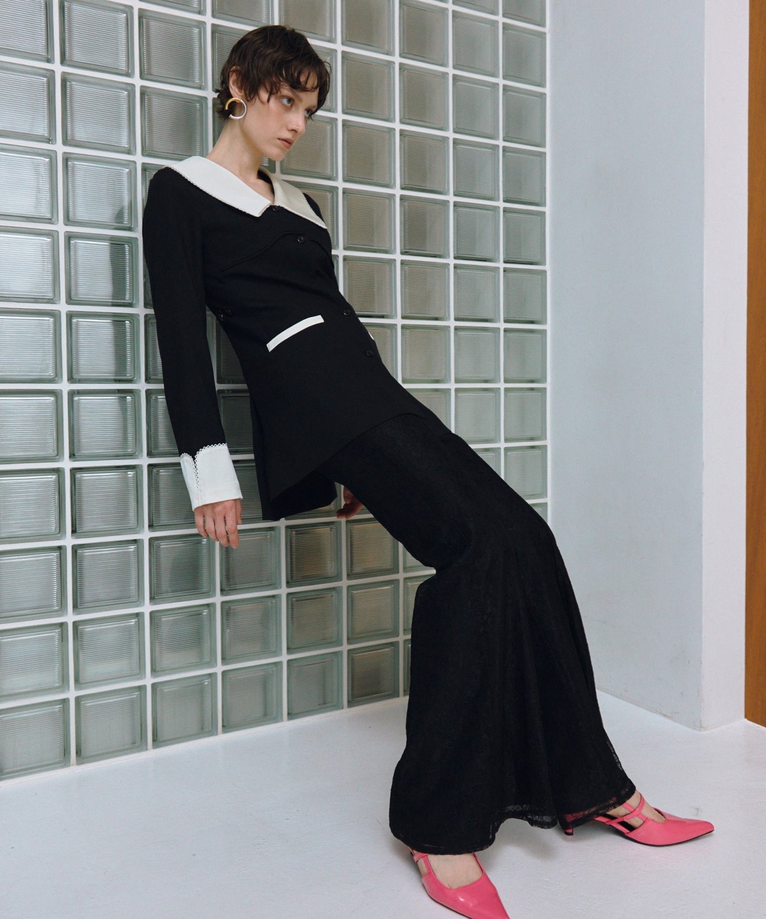 CONTRAST COLLAR SET UP DRESS