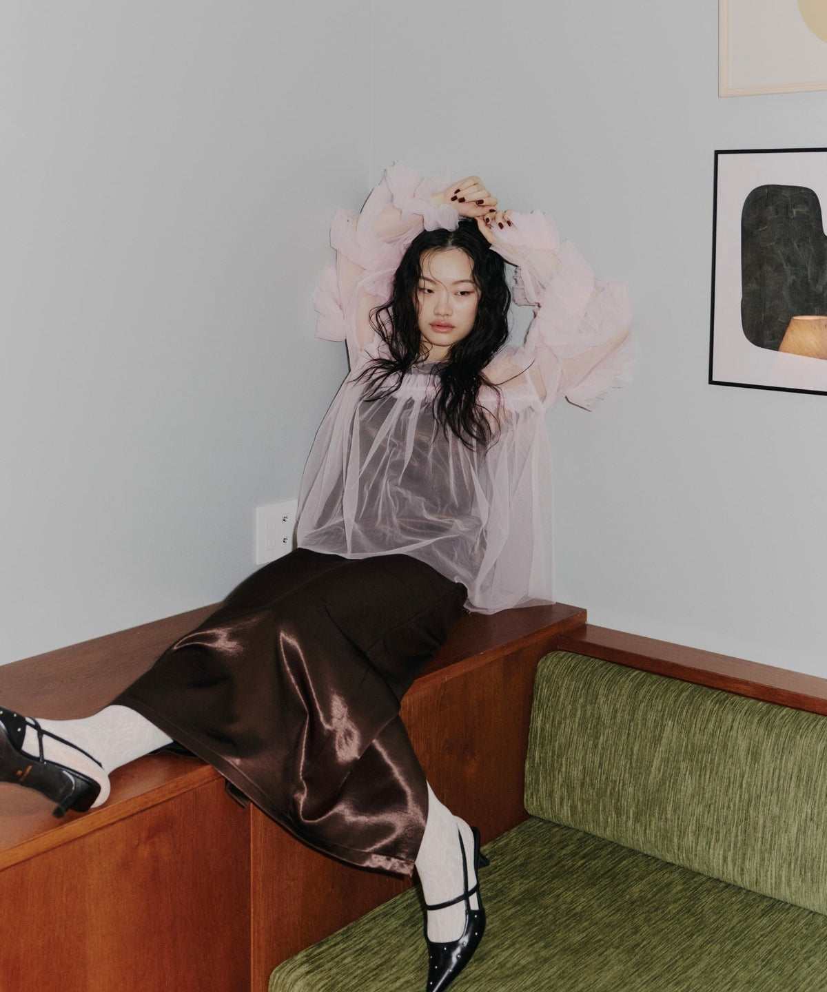 【POPUP】GLOSSY SATIN BACK RIBBON DRESS