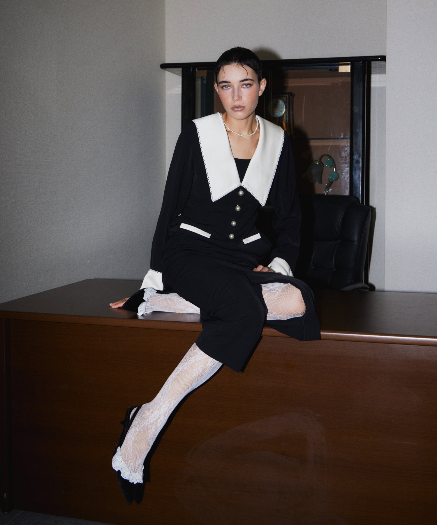 BLOOM PATTERN TIGHTS ホワイト 着用画像