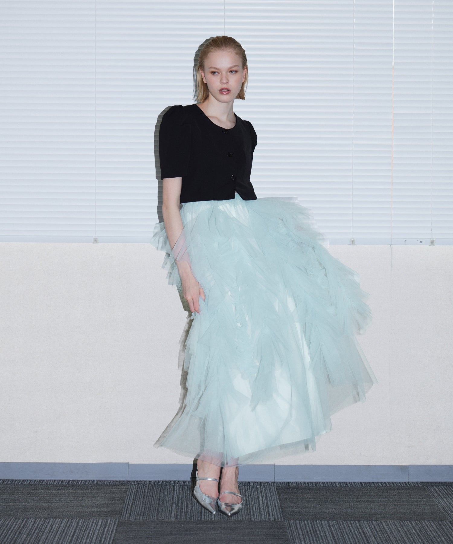 JELLYFISH DRESS ライトブルー 正面全着用ポーズ