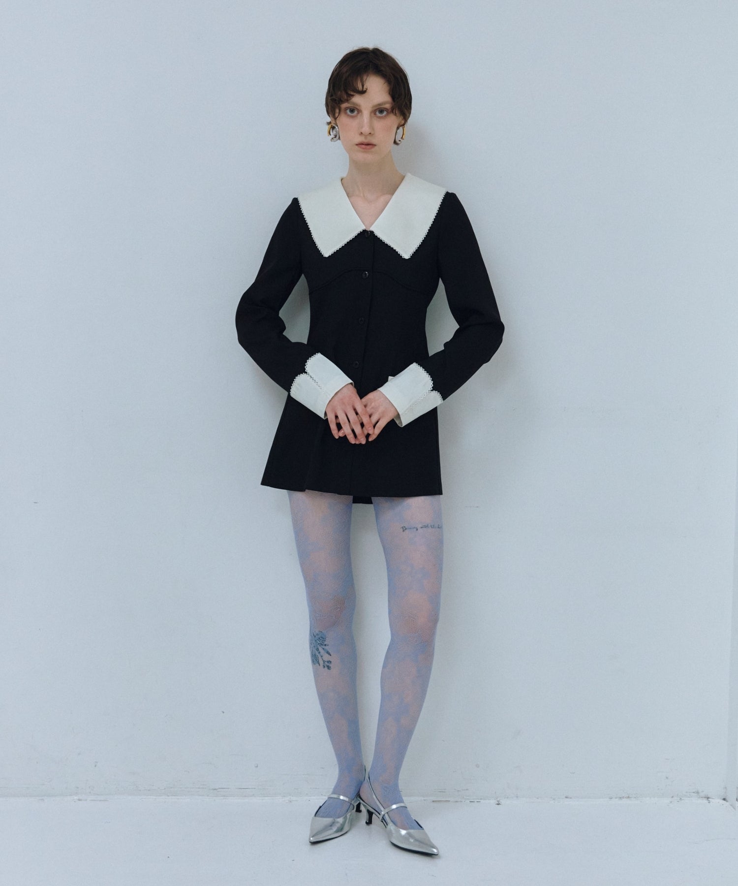 CONTRAST COLLAR SET UP DRESS