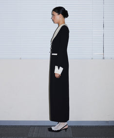 CONTRAST COLLAR DRESS ブラック 横全身
