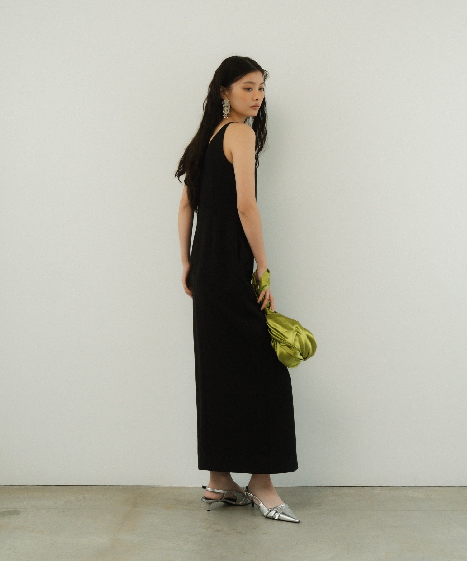 CUTTING CURVE DRESS