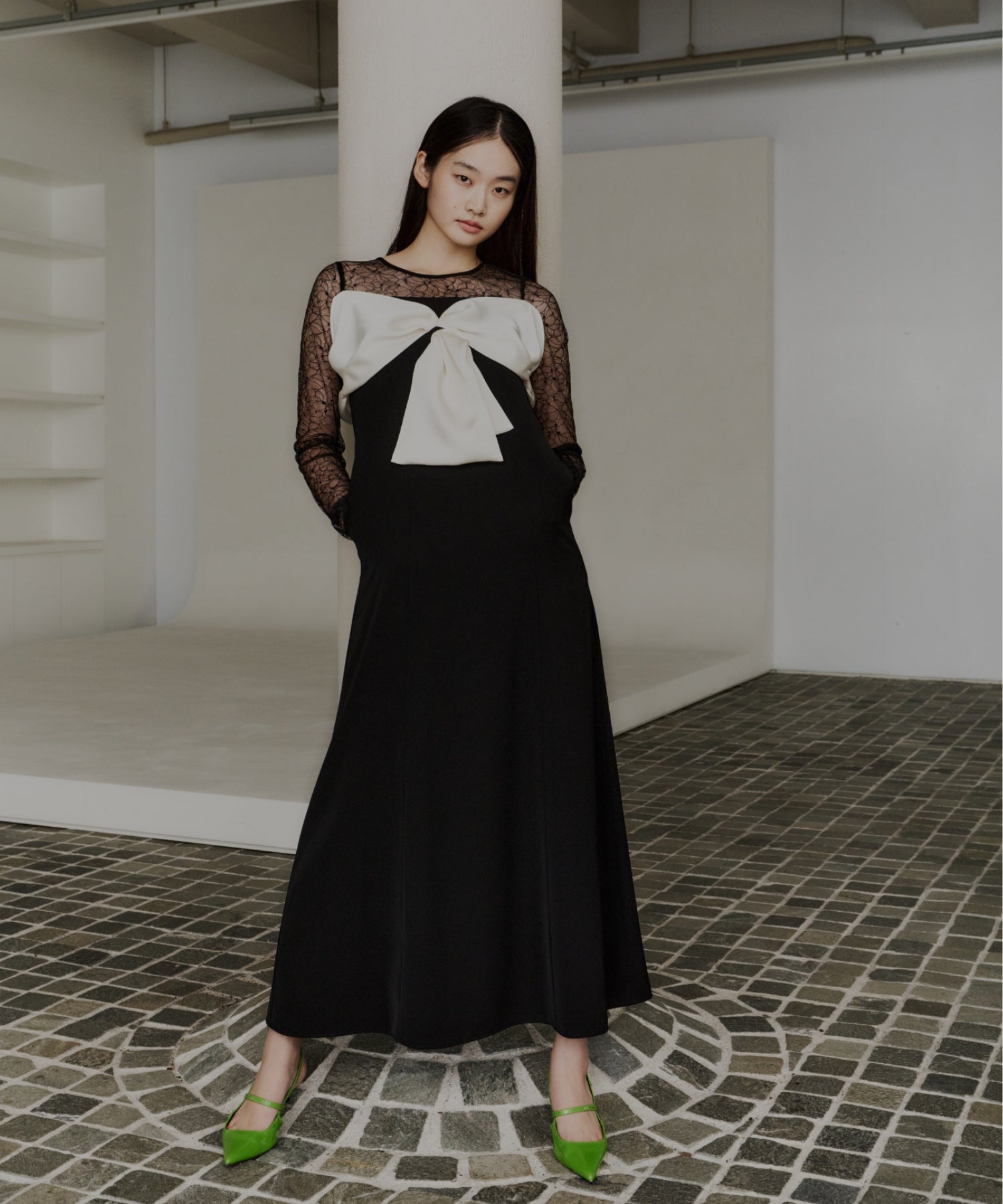 BIG RIBBON DRESS